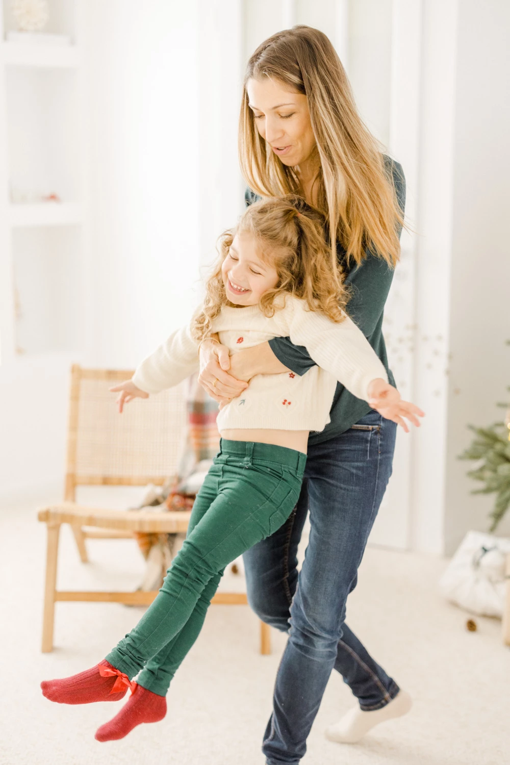 bonheur jeans enfant sourire beige